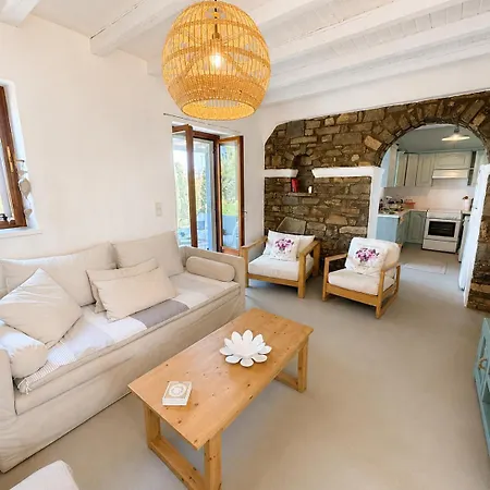 Kite Paros بيت للعطل